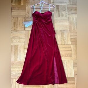 Azazie Burgendy Dress, size 8 brand new